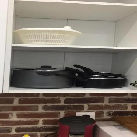 Apartment Dortoir Pour 6-8 Personnes Proche 100 M Du Metro